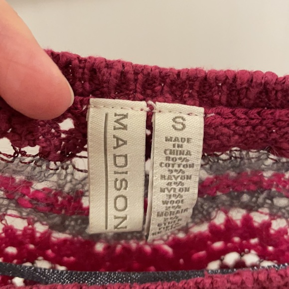 Lovingly warn Madison sweater size small - Picture 3 of 3